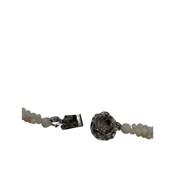 Vtg Black & White Twisted Torsade Glass Beaded Necklace Floral Box Clasp 22" - Picture 9 of 9